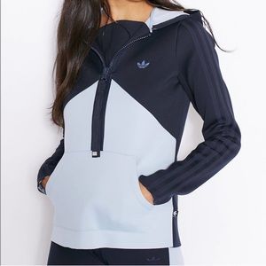 NWOT Adidas Helsinki Half Zip - as seen on Kourtney Kardashian Barker